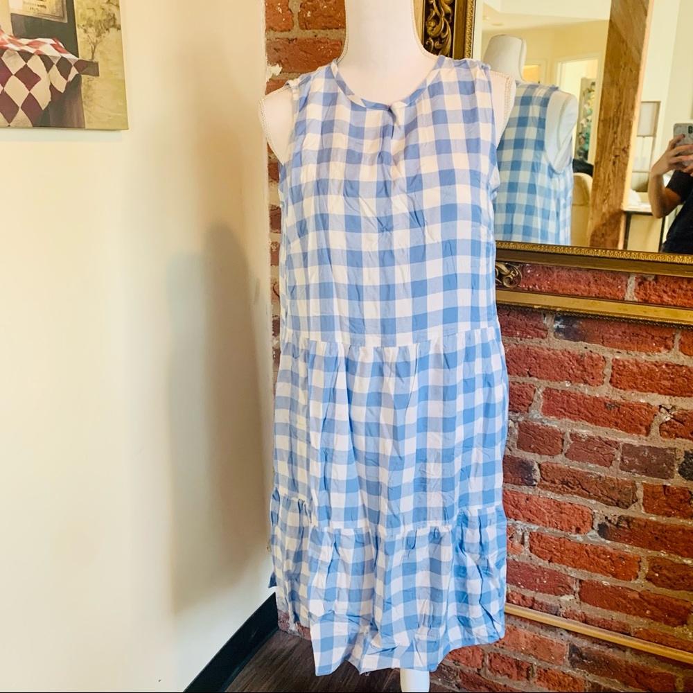 NWT Pretty Garden Dress